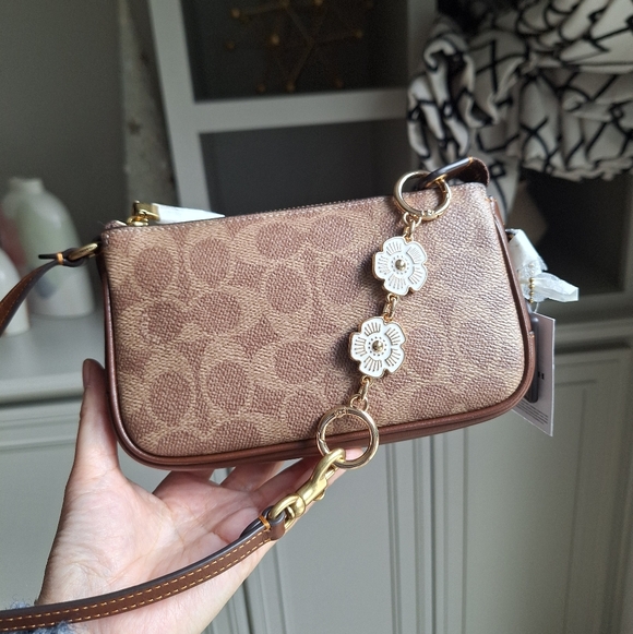 New Coach Plaza Bag CCD38 Tan BrownNWT Plus Floral Chain.